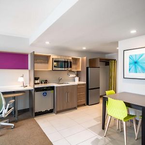 One-Bedroom King Suite Non-Smoking